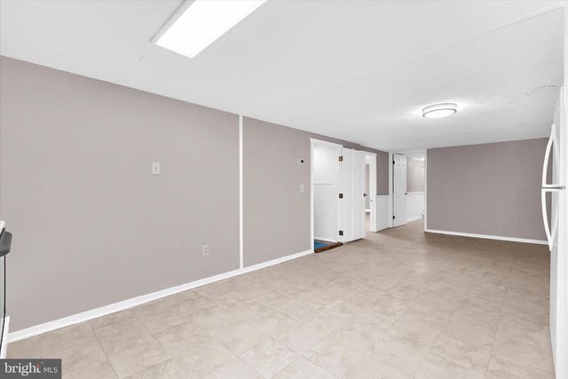 8421 SPRING RD, Pasadena, MD 21122