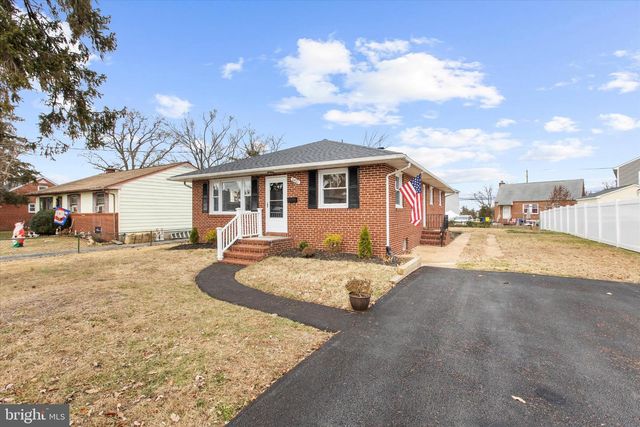 8421 SPRING RD, Pasadena, MD 21122