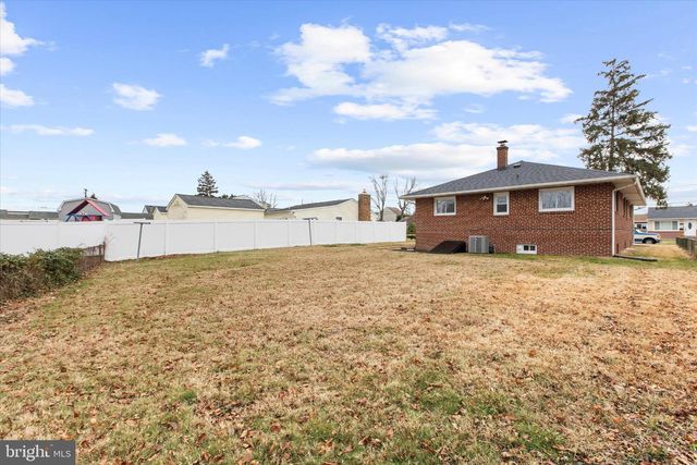 8421 SPRING RD, Pasadena, MD 21122