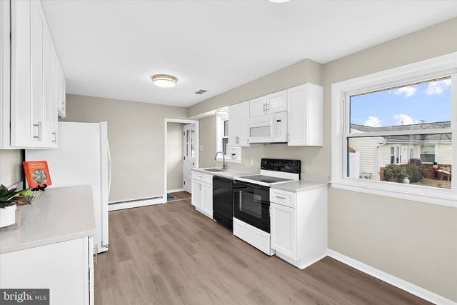 8421 SPRING RD, Pasadena, MD 21122