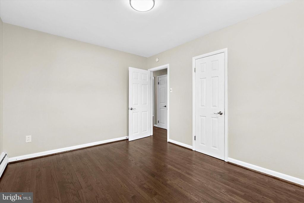 Image 14 of property listing at 8421 SPRING RD, Pasadena, MD 21122