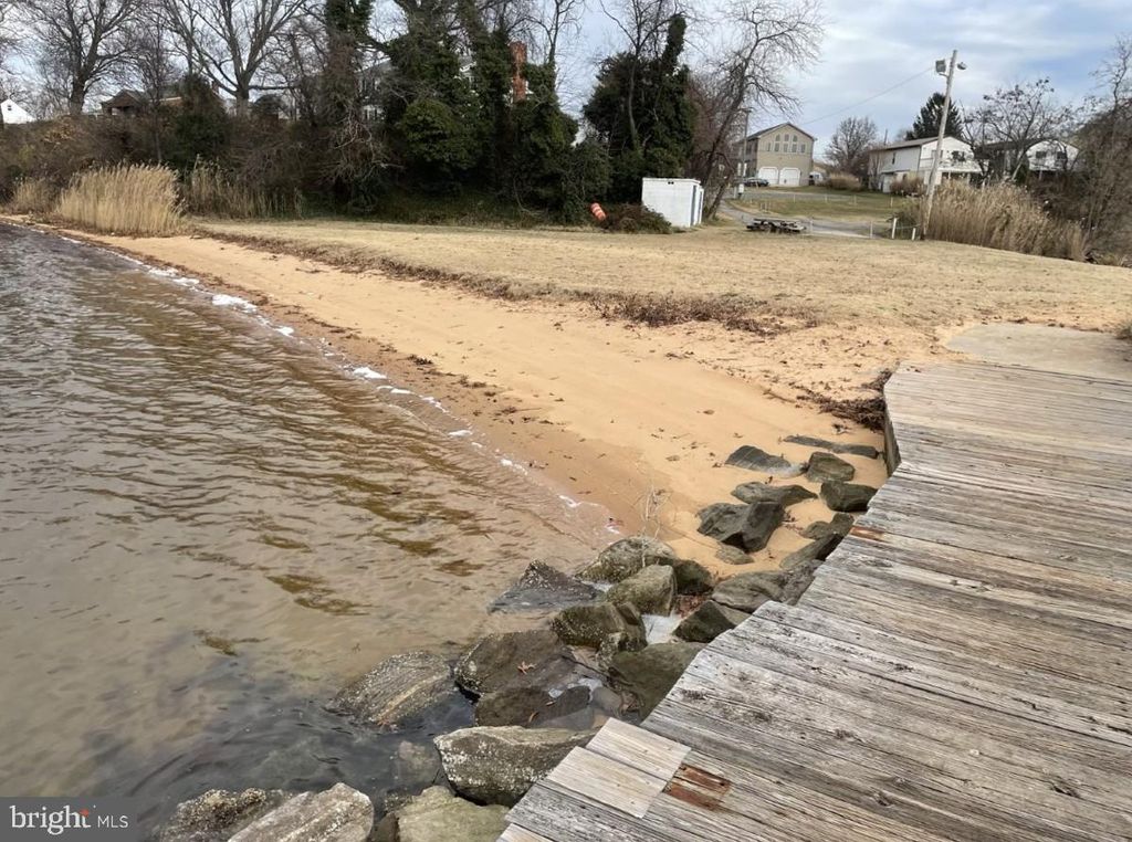 Image 29 of property listing at 8421 SPRING RD, Pasadena, MD 21122