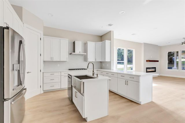 101 Fairway View Court, Montgomery, TX 77356