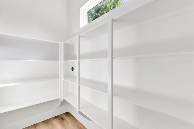 101 Fairway View Court, Montgomery, TX 77356