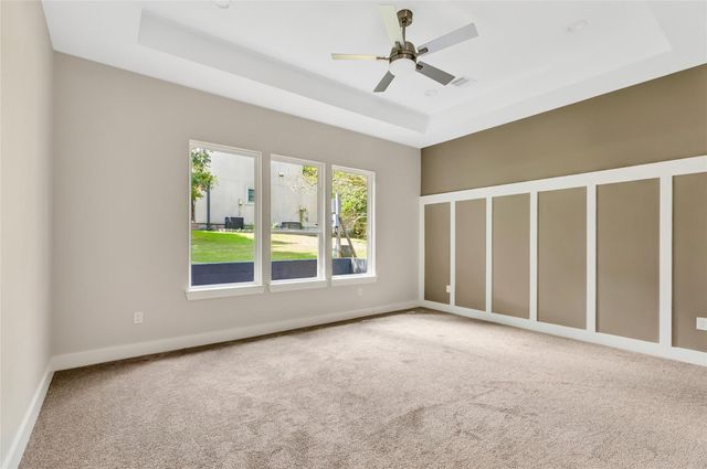 101 Fairway View Court, Montgomery, TX 77356