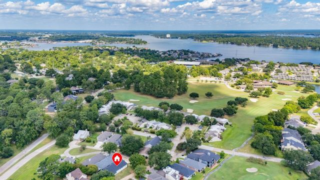 101 Fairway View Court, Montgomery, TX 77356