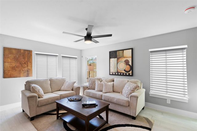 9934 Lanewell Street, Houston, TX 77029
