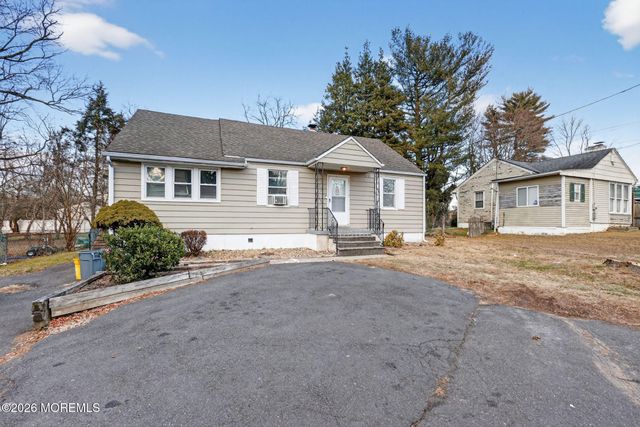 438 Ewingville Road, Ewing, NJ 08638