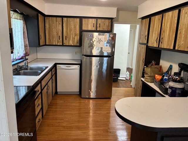 438 Ewingville Road, Ewing, NJ 08638