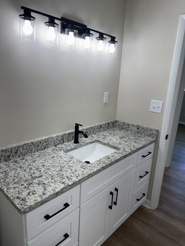 801 Bagley Dr, Fayetteville, TN 37334