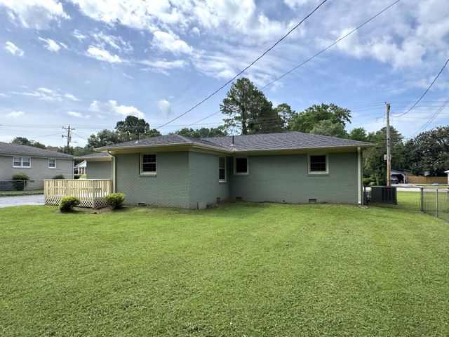 801 Bagley Dr, Fayetteville, TN 37334