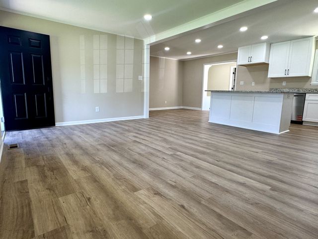 801 Bagley Dr, Fayetteville, TN 37334