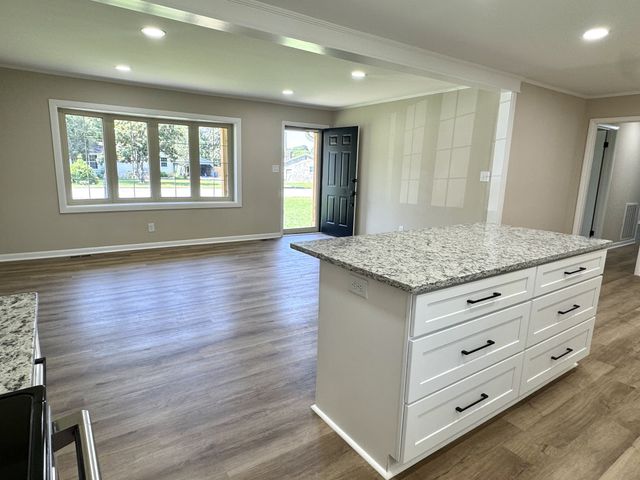 801 Bagley Dr, Fayetteville, TN 37334