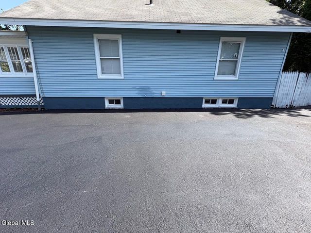 844 Harrison Avenue, Schenectady, NY 12306