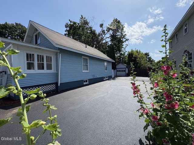 844 Harrison Avenue, Schenectady, NY 12306