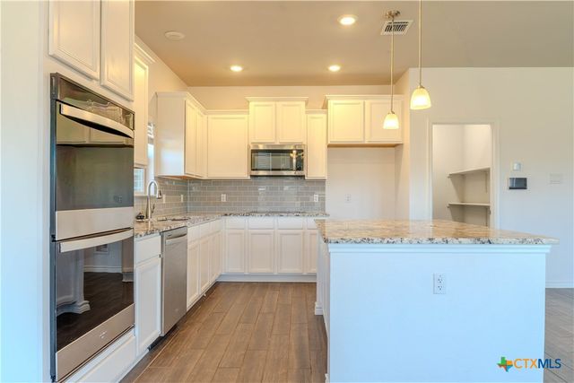 5748 St. Charles Drive, Belton, TX 76513