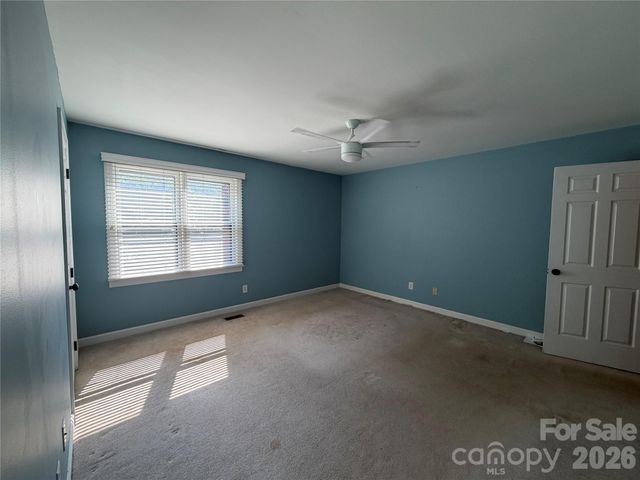2705 N Center Street 46, Hickory, NC 28601