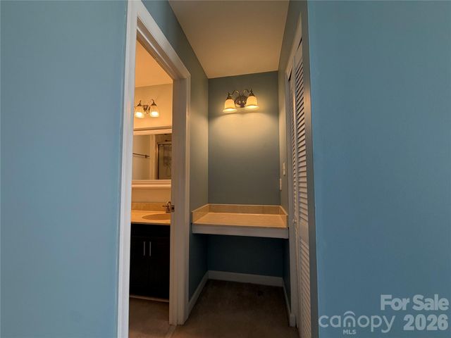 2705 N Center Street 46, Hickory, NC 28601