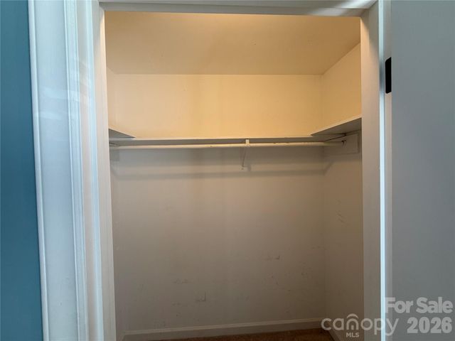 2705 N Center Street 46, Hickory, NC 28601
