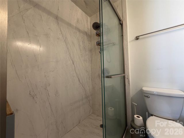 2705 N Center Street 46, Hickory, NC 28601