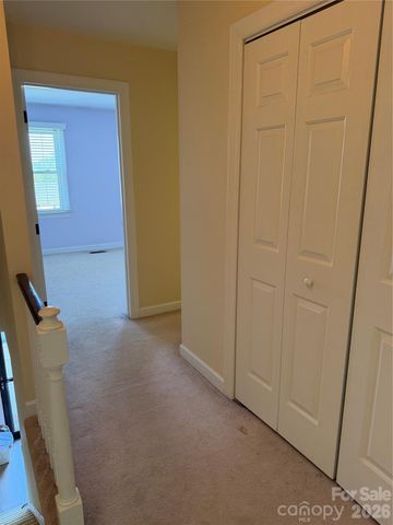2705 N Center Street 46, Hickory, NC 28601