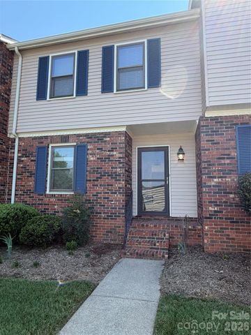 2705 N Center Street 46, Hickory, NC 28601