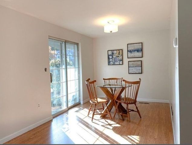 45 Kennedy Dr 45, Chelmsford, MA 01863