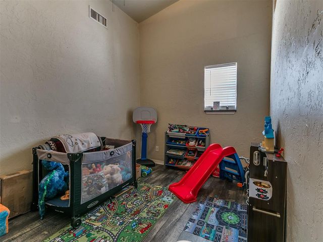 3848 NW 32nd Street, Newcastle, OK 73065