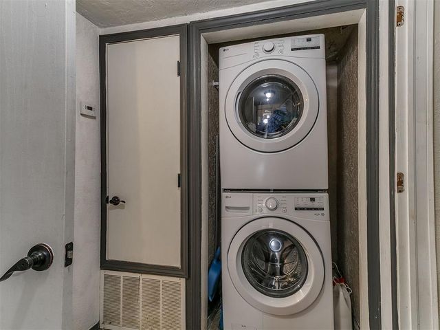 3848 NW 32nd Street, Newcastle, OK 73065