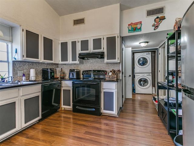 3848 NW 32nd Street, Newcastle, OK 73065