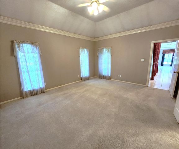 104 April Wind Drive S, Conroe, TX 77356