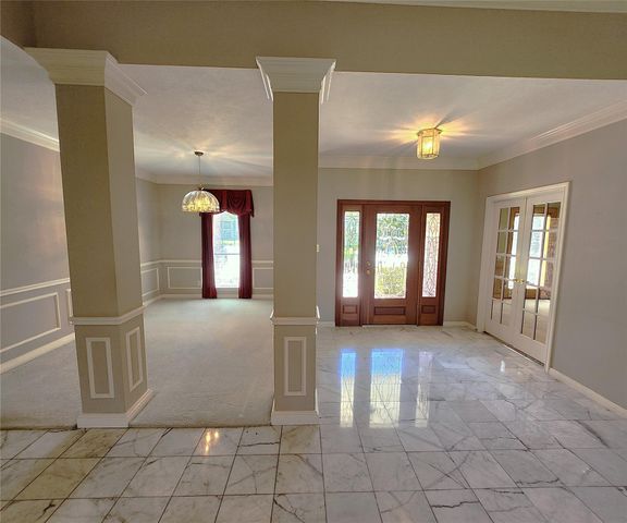 104 April Wind Drive S, Conroe, TX 77356