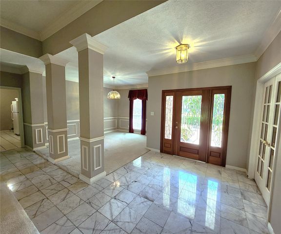 104 April Wind Drive S, Conroe, TX 77356