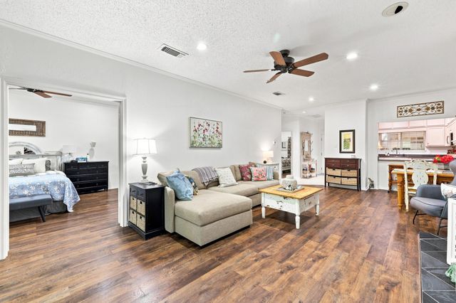 5310 Keller Springs Road 512, Dallas, TX 75248