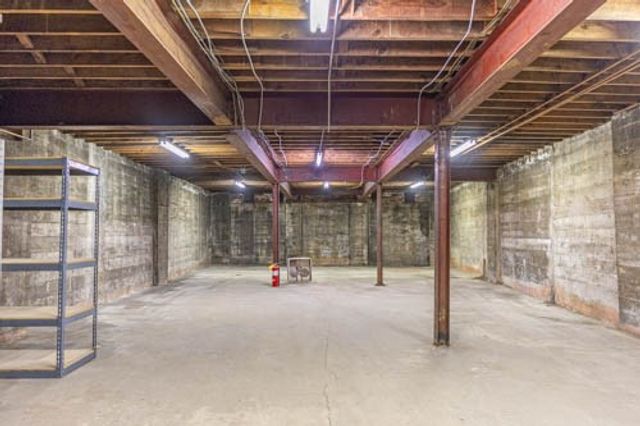 316 Shaw Ave, Mckeesport, PA 15132