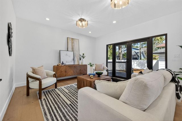 159 17TH AVENUE N, St Petersburg, FL 33704