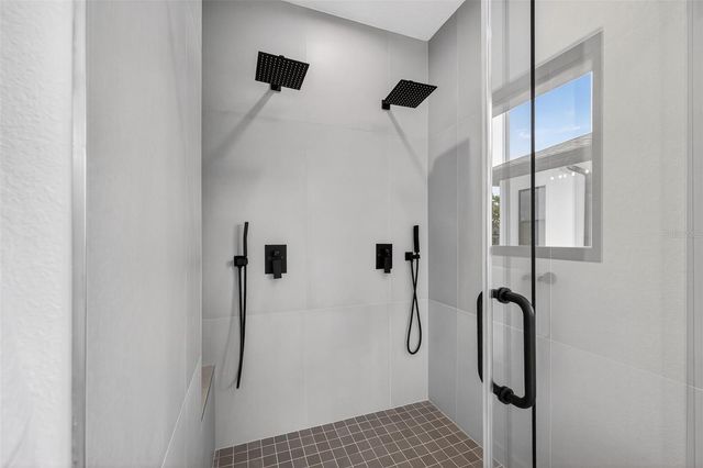 159 17TH AVENUE N, St Petersburg, FL 33704