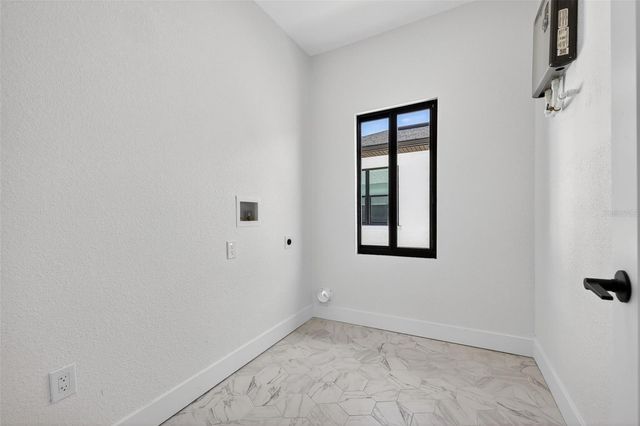 159 17TH AVENUE N, St Petersburg, FL 33704