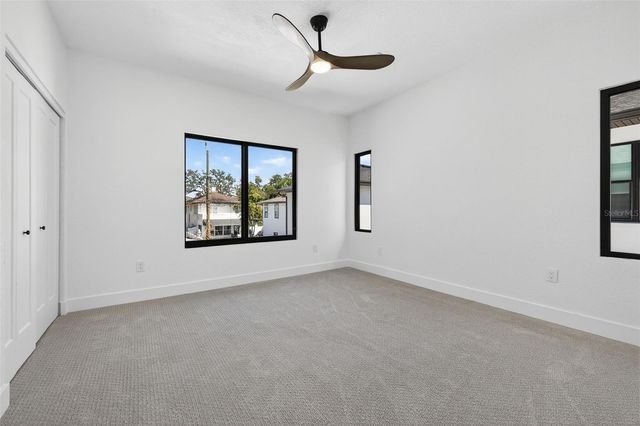 159 17TH AVENUE N, St Petersburg, FL 33704