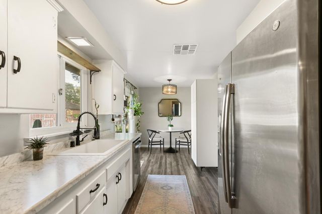 4537 Brent Ct, Sacramento, CA 95820