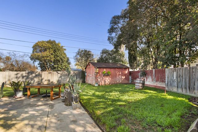 4537 Brent Ct, Sacramento, CA 95820