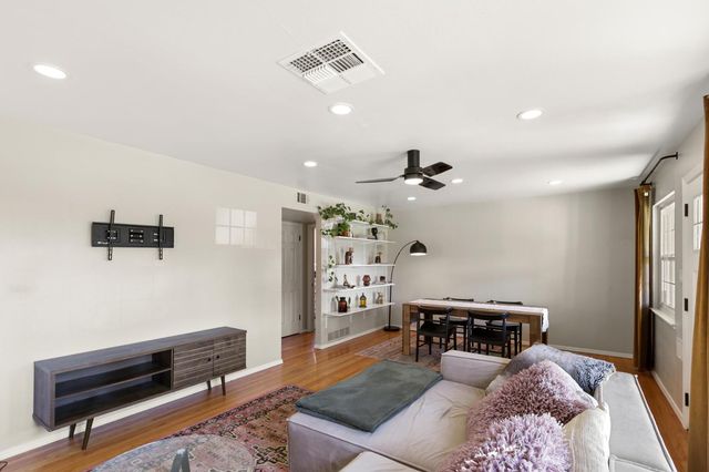 4537 Brent Ct, Sacramento, CA 95820