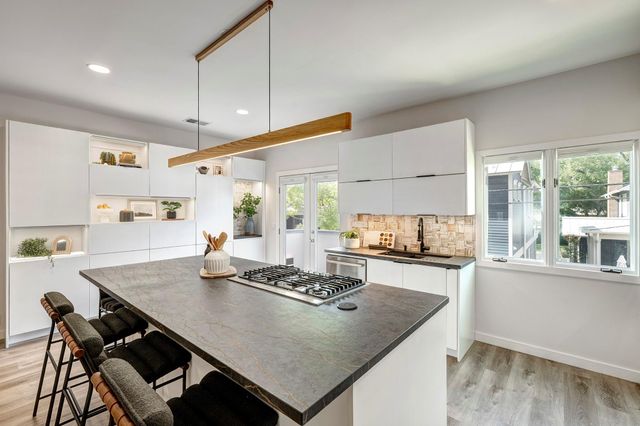 1377 Arlington Street 1377, Houston, TX 77008