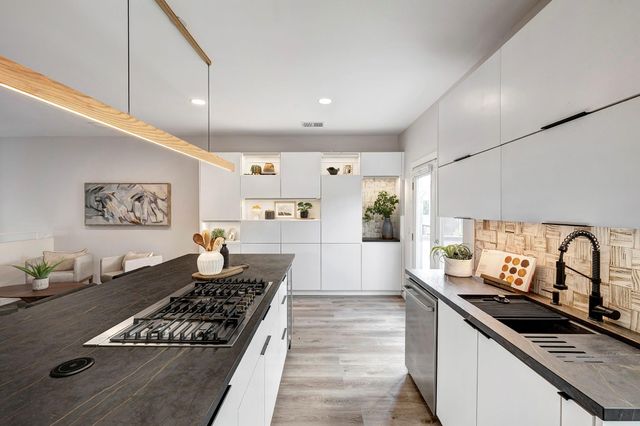 1377 Arlington Street 1377, Houston, TX 77008