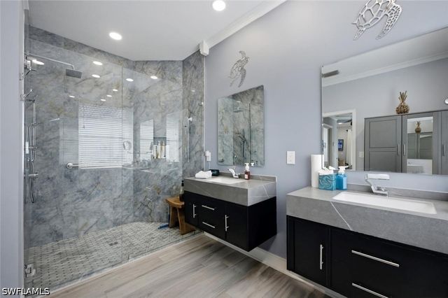 7862 Founders LN, Naples, FL 34104