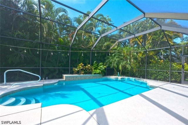 7862 Founders LN, Naples, FL 34104