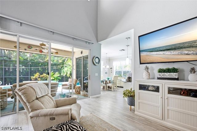 7862 Founders LN, Naples, FL 34104