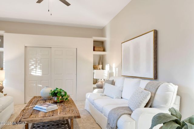 10500 N Starsearcher Place, Oro Valley, AZ 85737