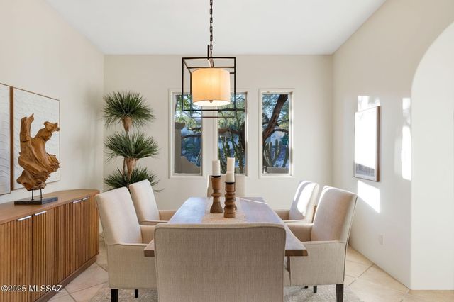 10500 N Starsearcher Place, Oro Valley, AZ 85737