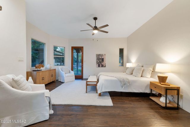 10500 N Starsearcher Place, Oro Valley, AZ 85737